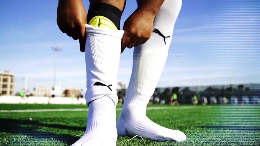 How to Wear Shin Guards Properly : Soccer Player Knowledge 